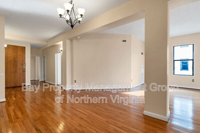Building Photo - 2123 California St NW