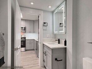 Interior Photo - The Jade
