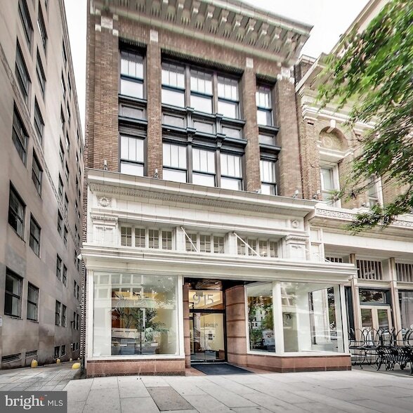 Foto principal - 915 E Street NW Unit 613