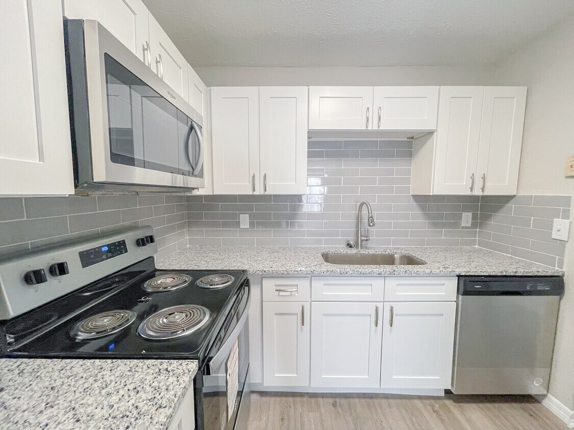 Primary Photo - The Park At Blanding