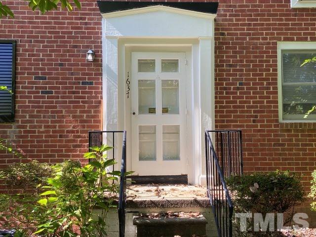 Primary Photo - 1637 Sutton Dr