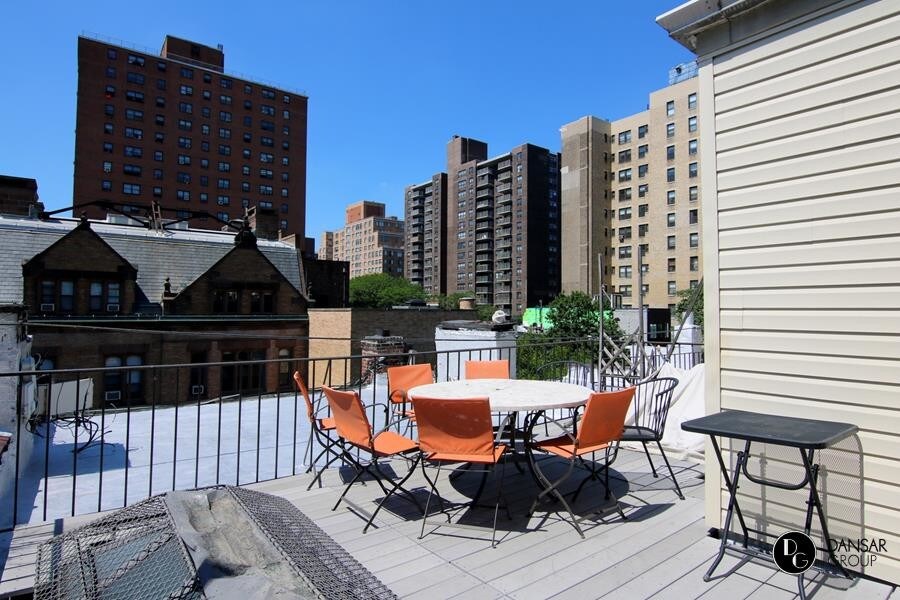 Primary Photo - 140 West 92nd Street