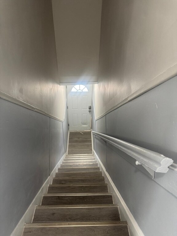 Foto del edificio - 170 Warren Ct