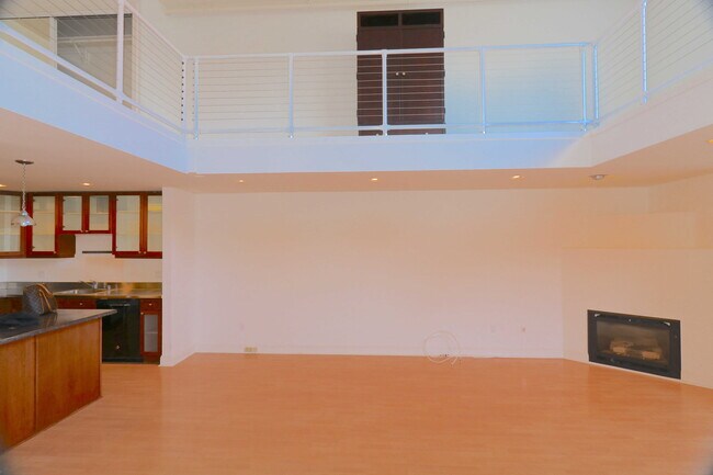 Building Photo - 388 Townsend St
