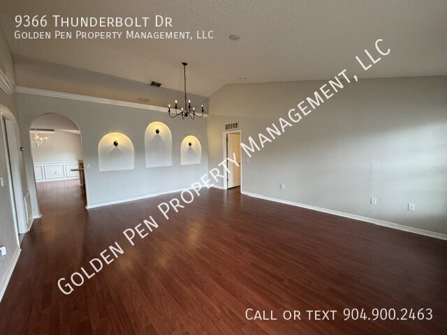 Building Photo - 9366 Thunderbolt Dr