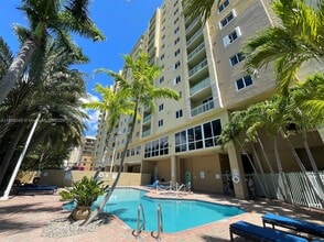Building Photo - 3500 Coral Wy