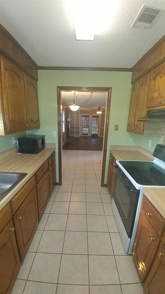 Foto del edificio - 122 Amberwood Dr