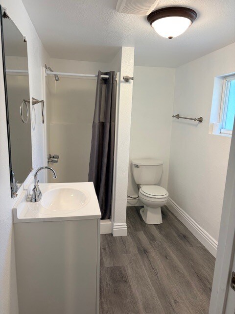Baño - 512 S Belle Ave
