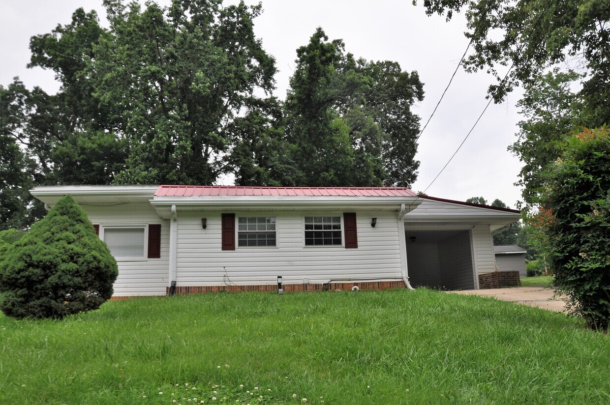 155 Shenandoah Dr, Johnson City, TN 37601 House Rental in Johnson