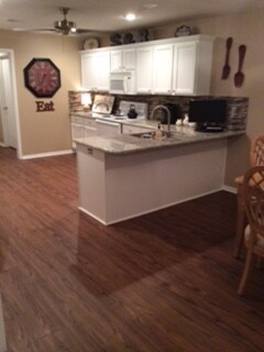 Foto principal - 9835 N Potter Ave