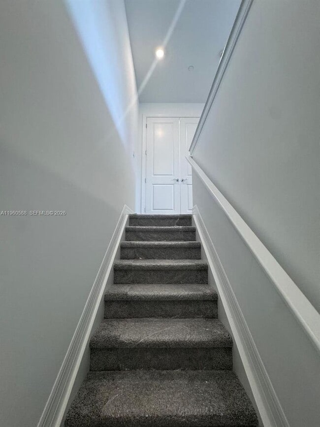 Building Photo - 750 NW 82nd Ave