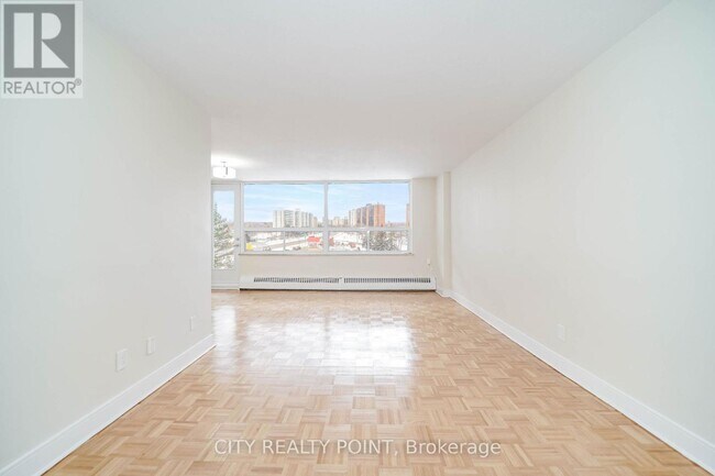Building Photo - 6200 Bathurst St