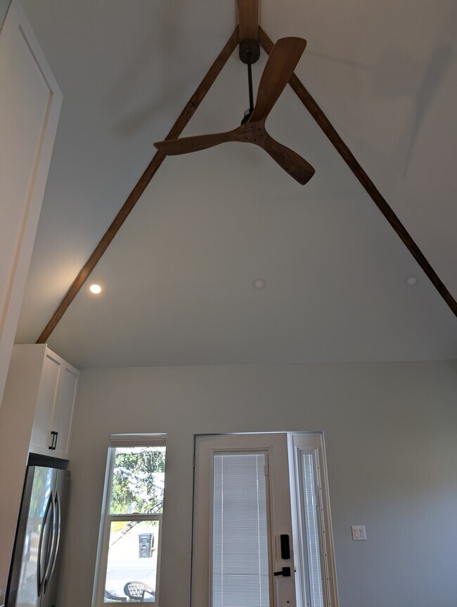 Cathedral Ceiling & Ceiling Fan - 6719 Rudnick Ave