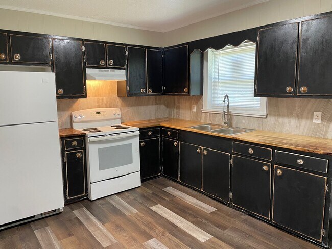Building Photo - 1297