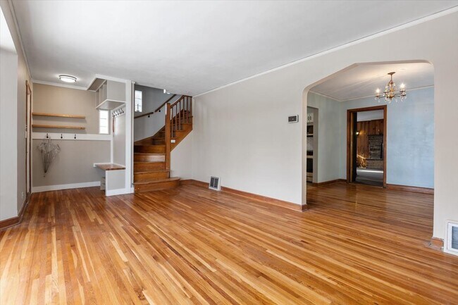 Foto del edificio - 9108 S Utica Ave