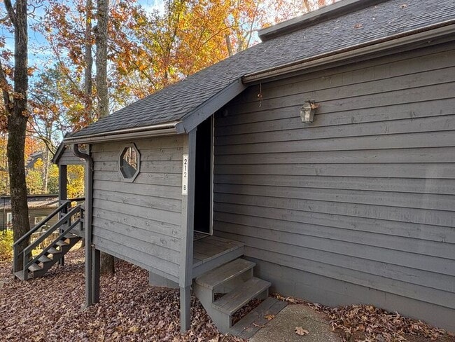 Building Photo - 212 Pelican Ln