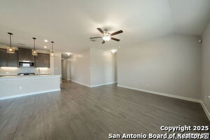Foto del edificio - 4211 Cavendish Ct