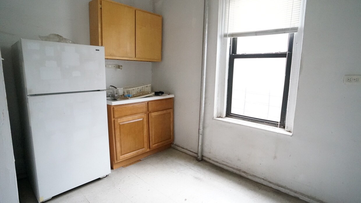 Foto del edificio - 3204 Holland Ave