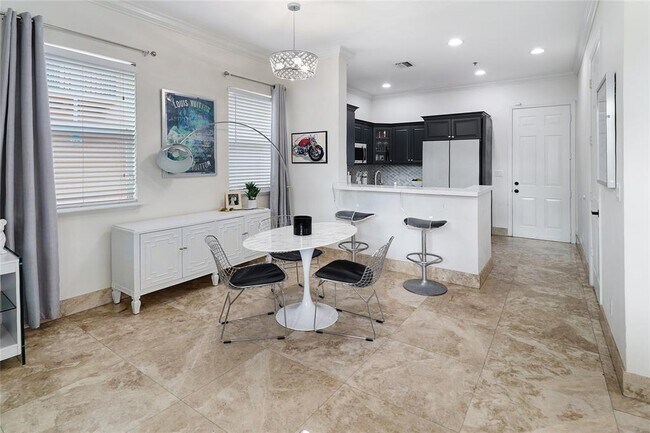 Foto del edificio - 601 NE 11th Ave