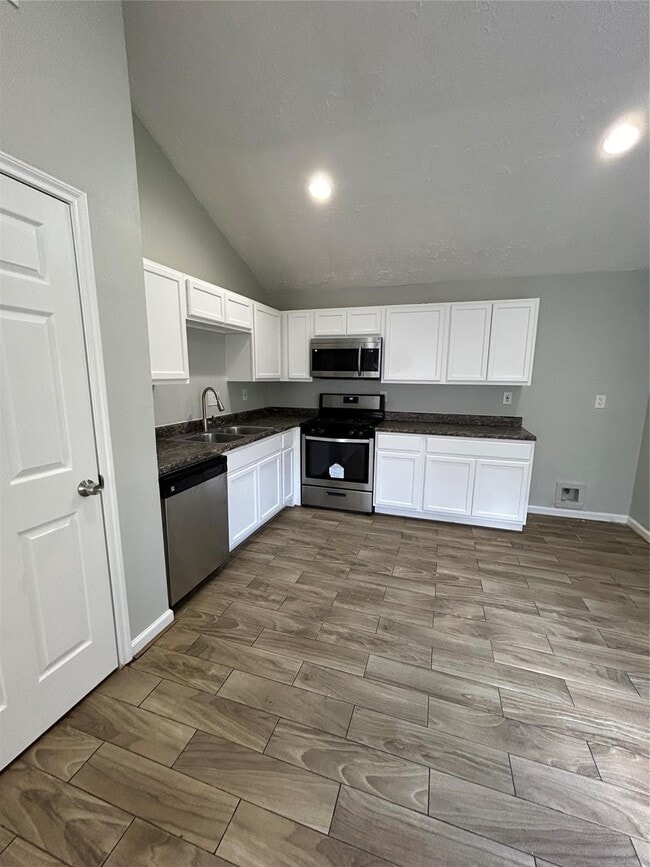 Building Photo - 3610 Mattingham Dr