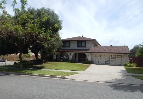 FANTASTIC SINGLE FAMILY RESIDENCE 4 Bedrooms, 2.5 Bathrooms HOME IN CANYON CREST!!! **((RESERVED))** - FANTASTIC SINGLE FAMILY RESIDENCE 4 Bedrooms, 2.5 Bathrooms HOME IN CANYON CREST!!! **((RESERVED))**