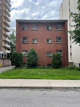 Building Photo - 215 Jackson St W