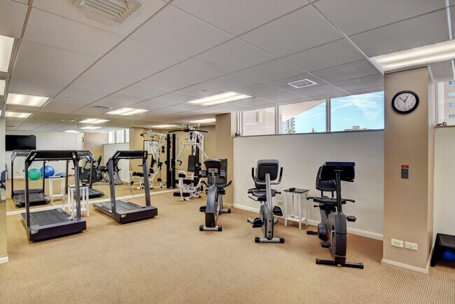 Foto del edificio - 3210 S Ocean Blvd