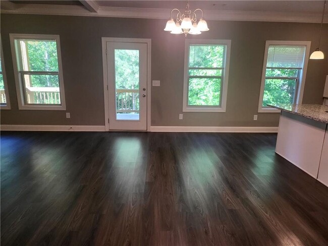 Building Photo - 6015 Riverwood Dr