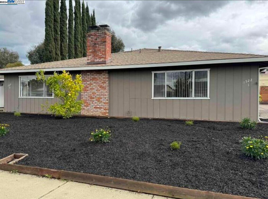 Primary Photo - 1522 Rishell Dr