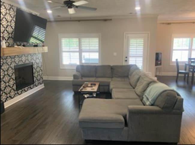 Building Photo - For Rent – Recently Built 3BR/2BA Home