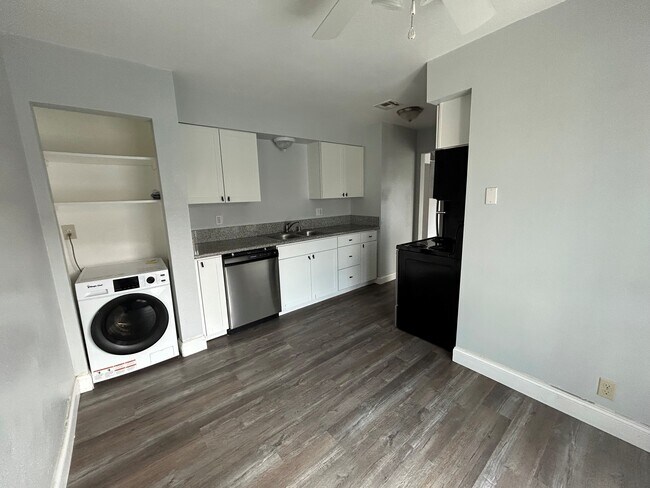 Foto del edificio - Sunrise Apartments