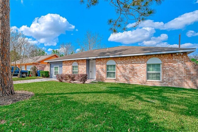 Building Photo - 5138 Danfield Dr