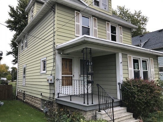 Primary Photo - 169 81st St