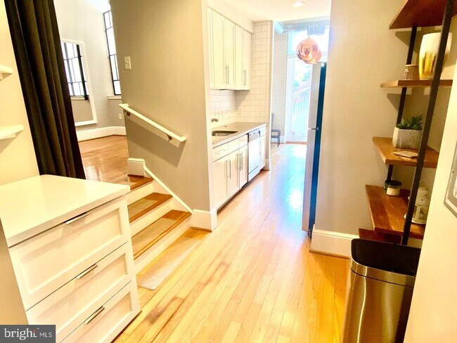 Foto del edificio - 2035 2nd St NW