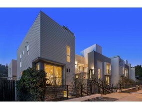 Building Photo - 1933 Griffith Park Blvd