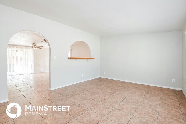 Building Photo - 3434 S Manitoba Ave