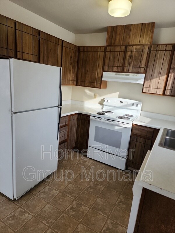 Foto del edificio - 2327 W Foothills Dr