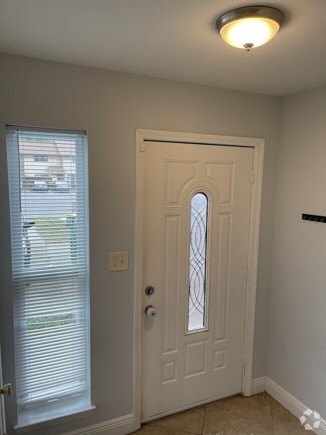 Downtown Mary Esther Townhouses under 2,500 Mary Esther, FL 1