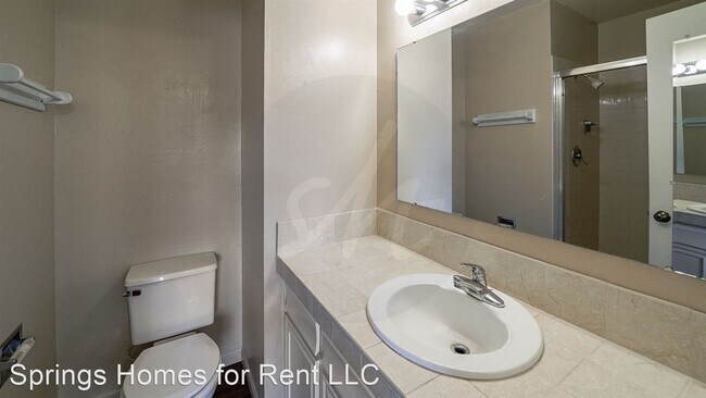 Building Photo - 5 br, 4 bath House - 6727 Bishop Dr