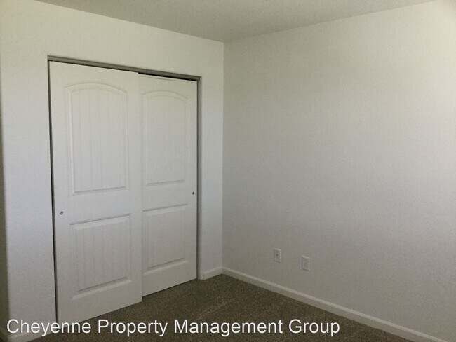 Building Photo - 4 br, 3.5 bath House - 5011 Crews Ct