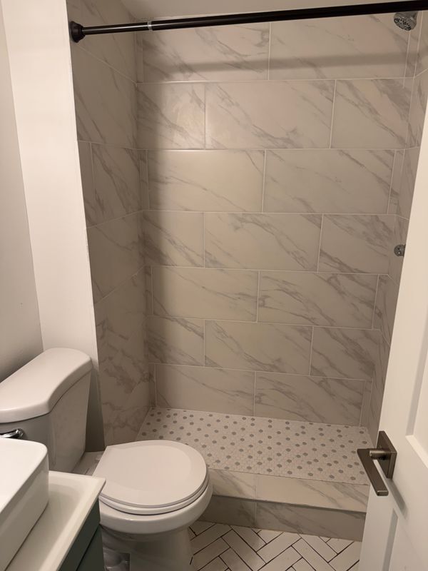 Building Photo - 305 Hembree Forest Cir