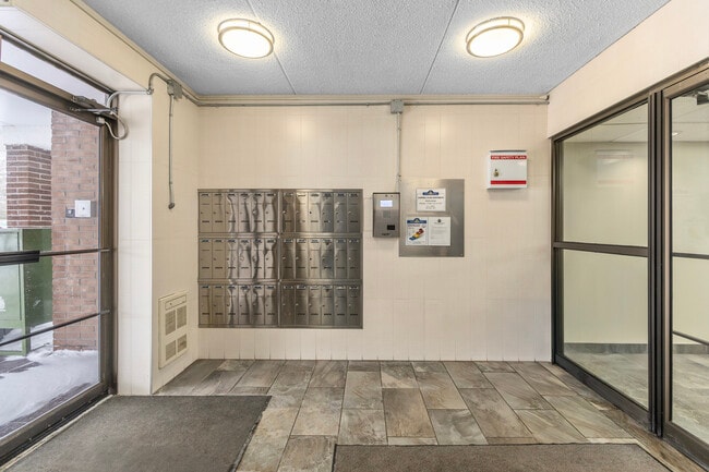 Photo du bâtiment - Campbell Place Apartments