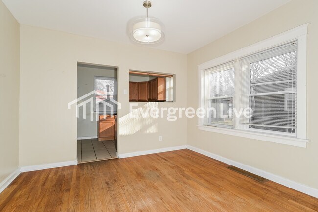 Foto del edificio - 316 N Hills Dr