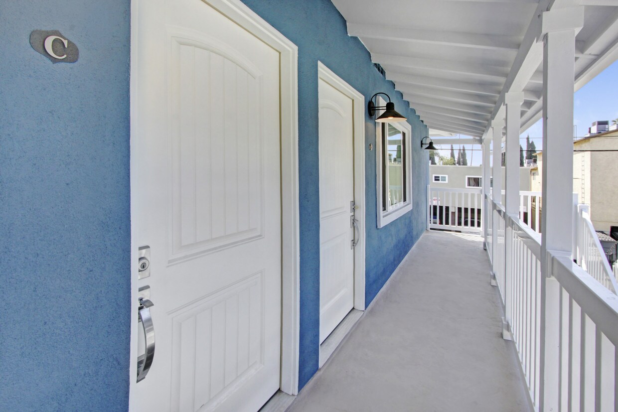 Security cameras and Smart Key locks - 256 W Tujunga Ave