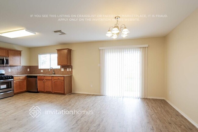 Foto del edificio - 5006 Arbury Hill Ln