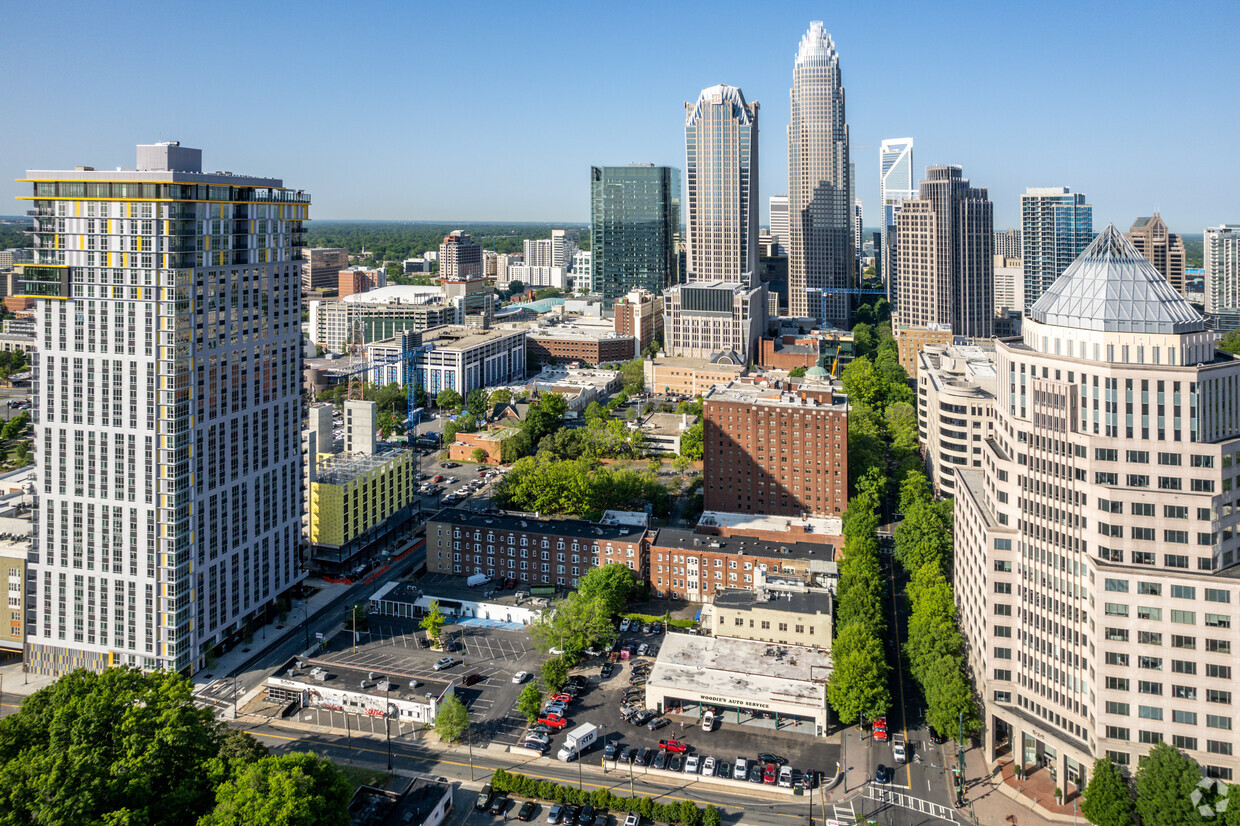 Primary Photo - Elevate at Tryon- Unique Uptown Living