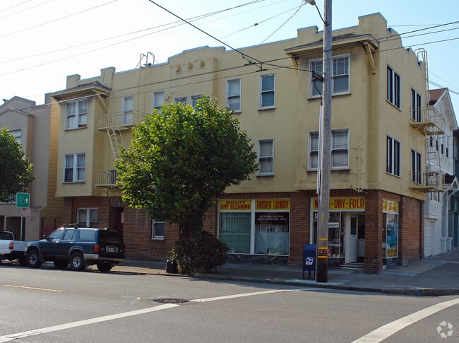 Building Photo - 5645-5657 California St