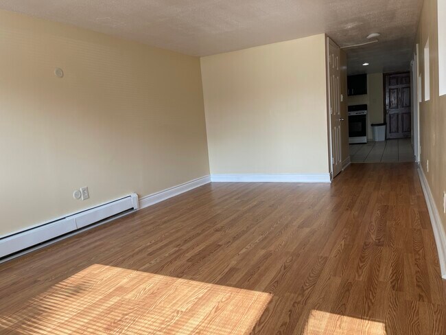 Sala de estar - 6125 S Kilpatrick Ave