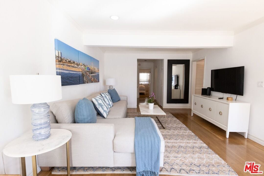 Foto principal - 2101 Ocean Ave