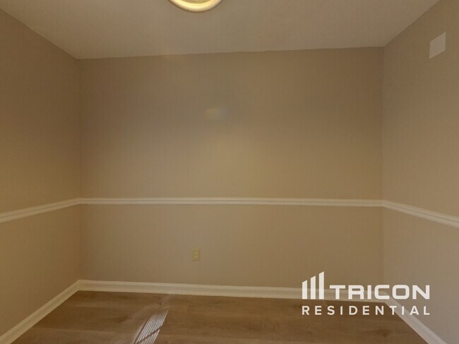 Foto del edificio - 6300 Holborne Ln